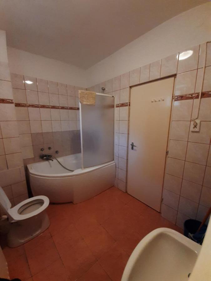 Gyopar Gyoengye Apartmanhaz โอโรชาซา ภายนอก รูปภาพ