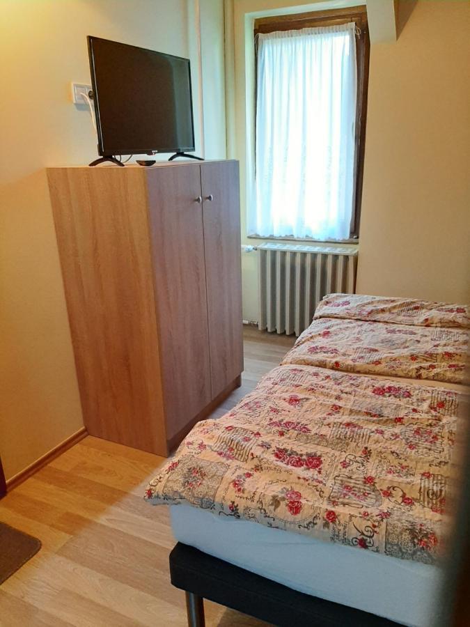 Gyopar Gyoengye Apartmanhaz โอโรชาซา ภายนอก รูปภาพ