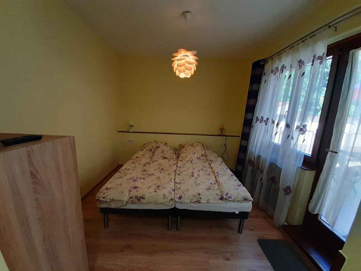 Gyopar Gyoengye Apartmanhaz โอโรชาซา ภายนอก รูปภาพ