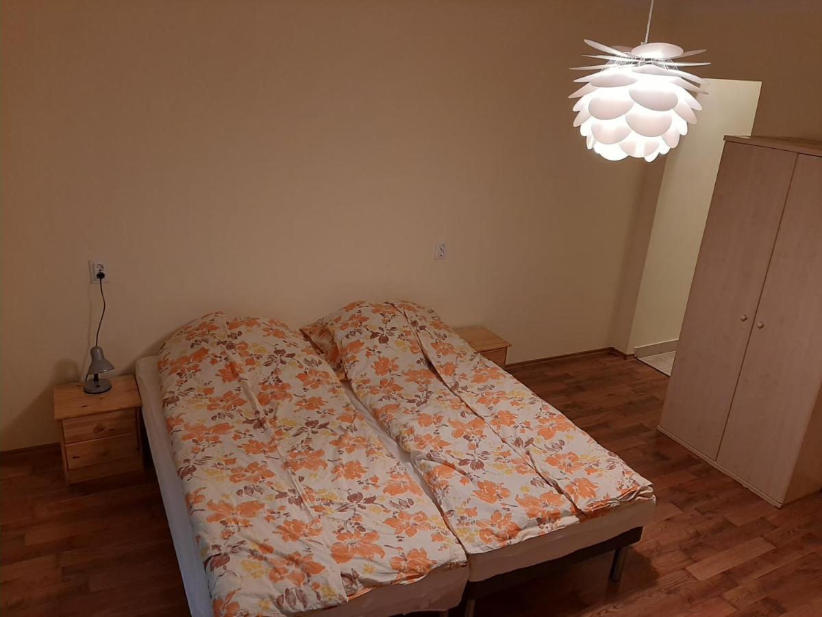 Gyopar Gyoengye Apartmanhaz โอโรชาซา ภายนอก รูปภาพ