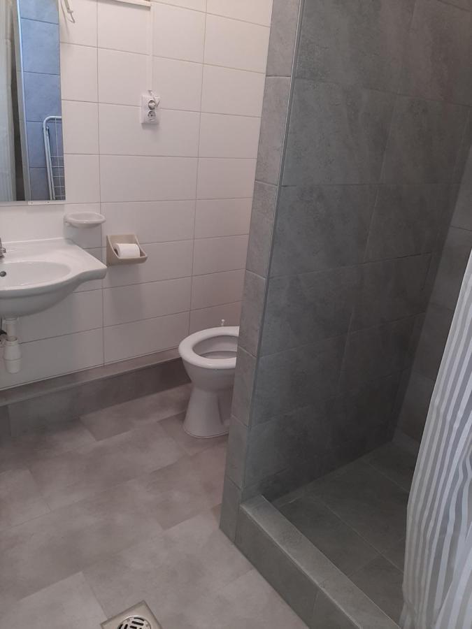 Gyopar Gyoengye Apartmanhaz โอโรชาซา ภายนอก รูปภาพ
