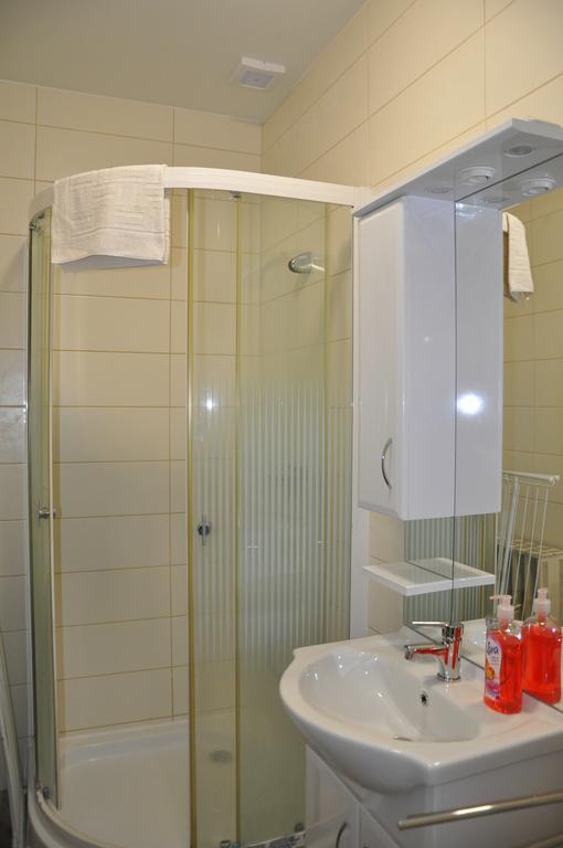Gyopar Gyoengye Apartmanhaz โอโรชาซา ภายนอก รูปภาพ